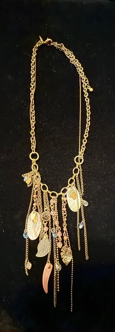 Multi Shell Dangle Vtg Avon Necklace