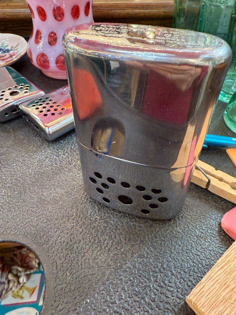 Giant Jon-E Handwarmer