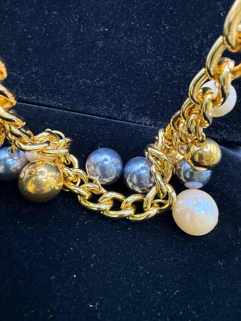Heavy Chain Multi - Pearl Necklace