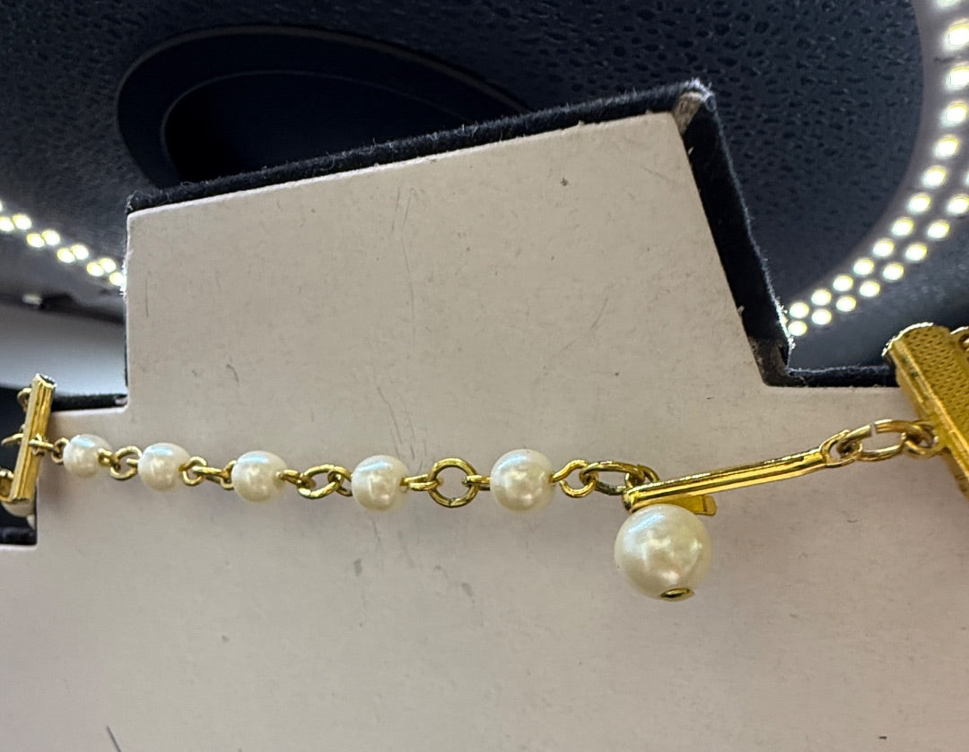 Vtg Nina Ricci Avon Pearl Necklace Butterfly Choker