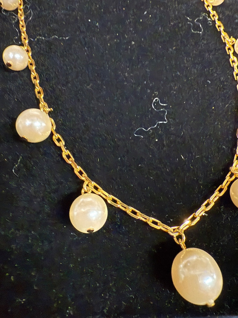 Gold & Pearl Necklace
