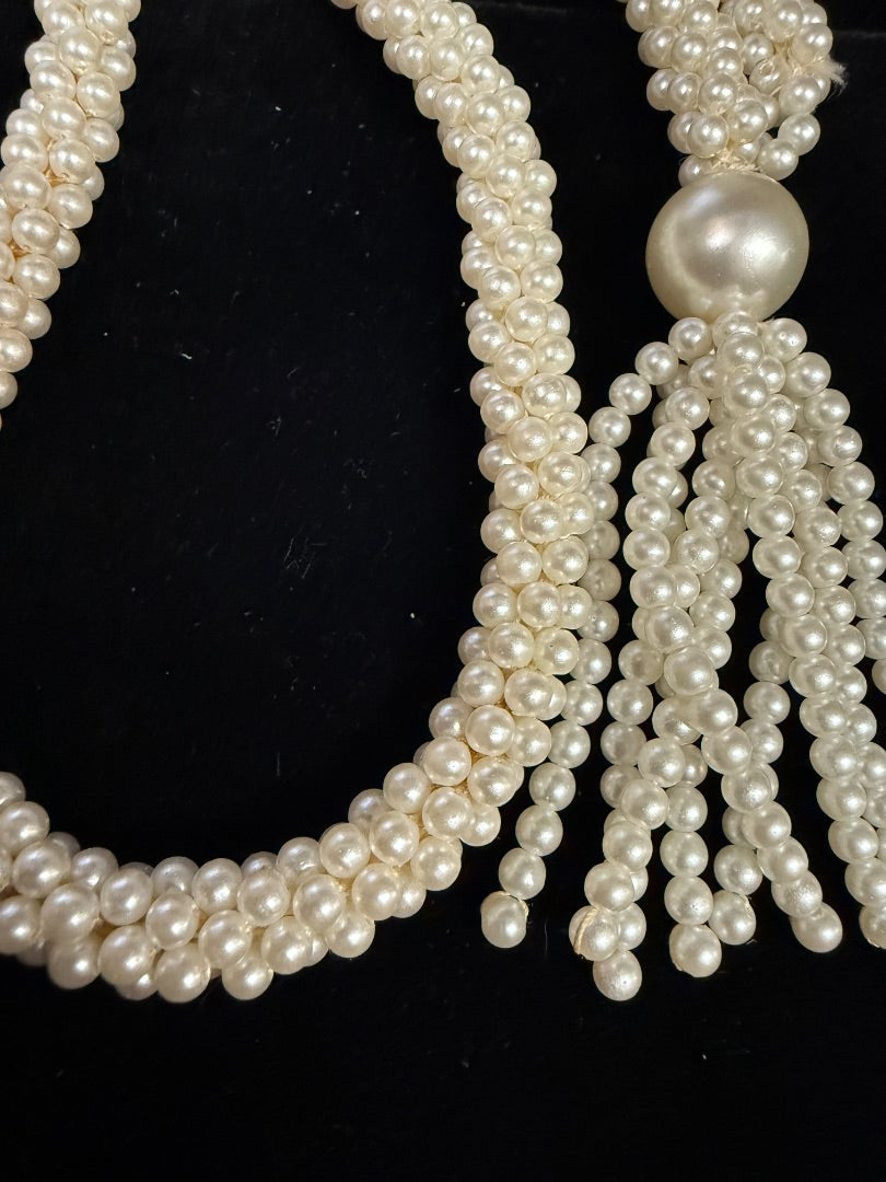 Rope Style Pearl Necklace