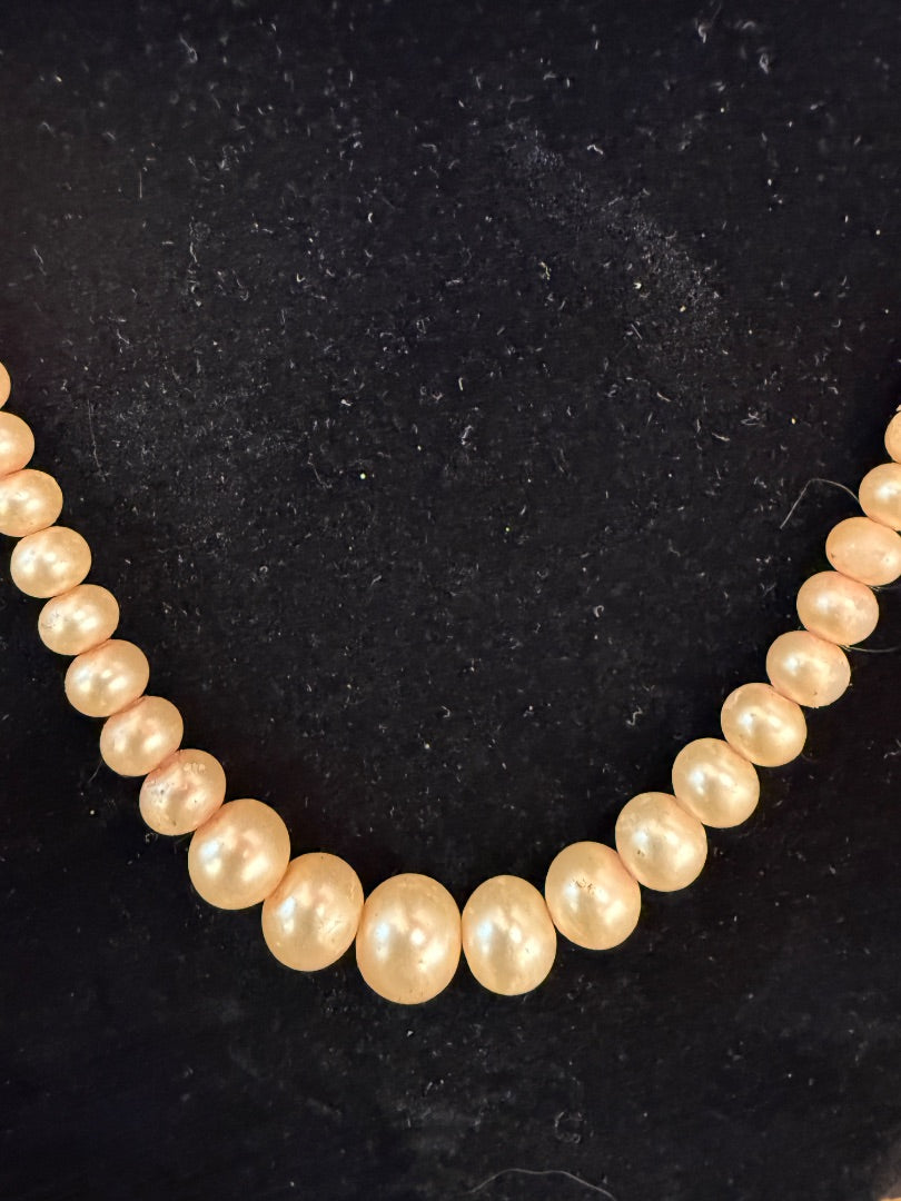 Vintage Pearl Necklace