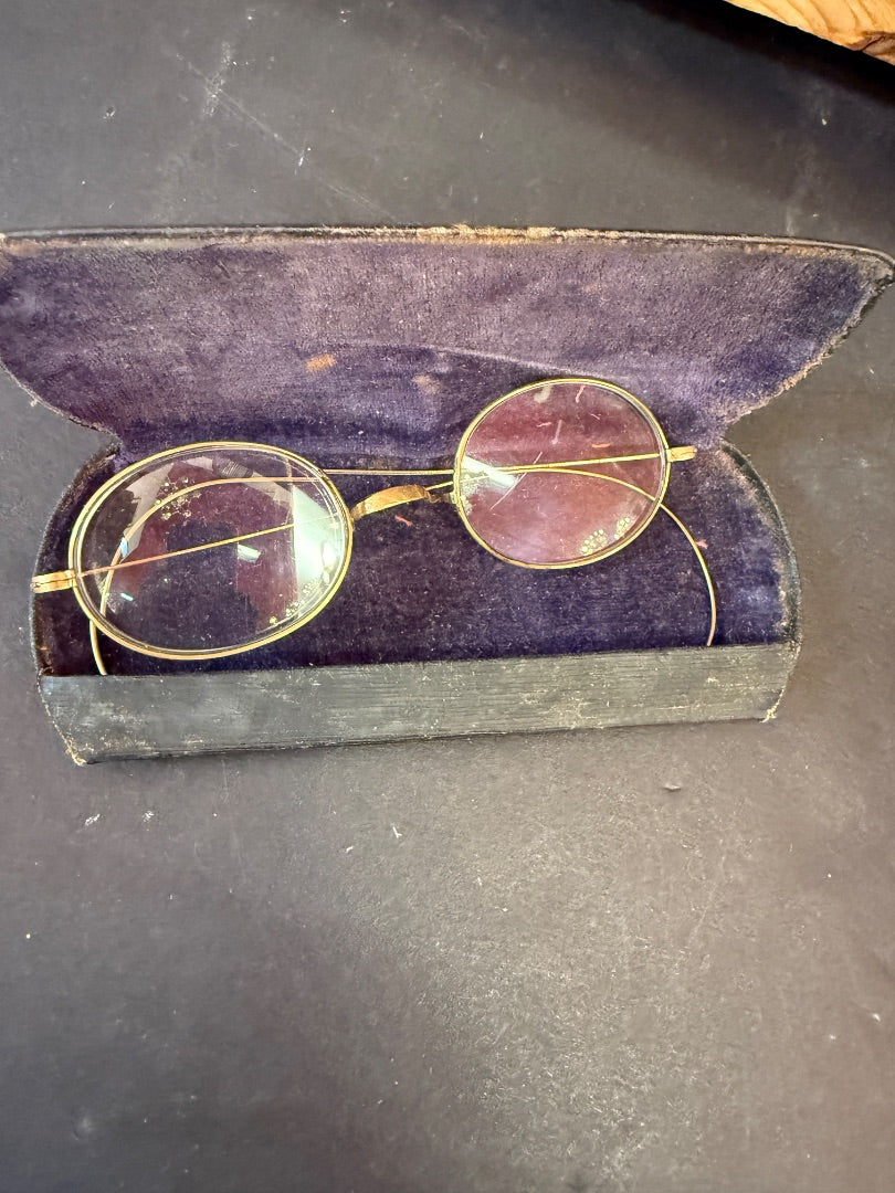 Gold Vintage glasses with case
