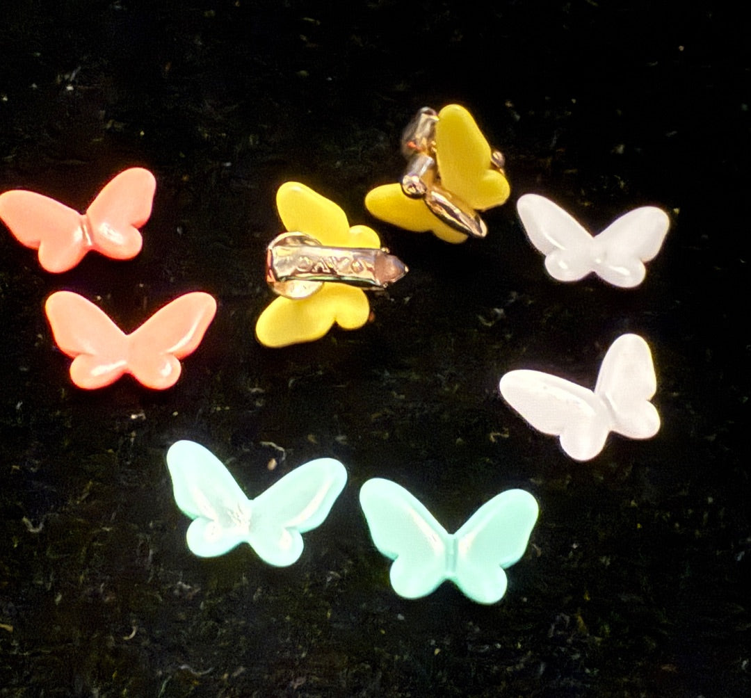 1970’s Butterfly in Flight Clip Convertible set