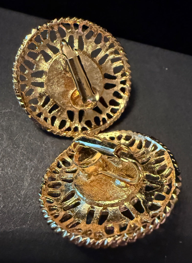 Large Pearl Circle Clip Earrings