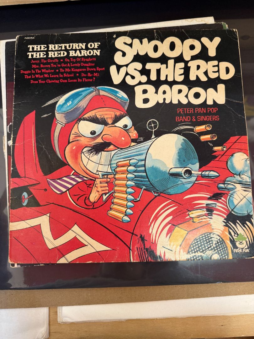 Snoopy Vs the Red baron Album