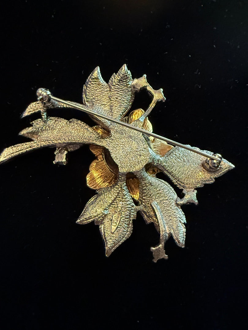 Vintage Christmas Flower Pin Brooch