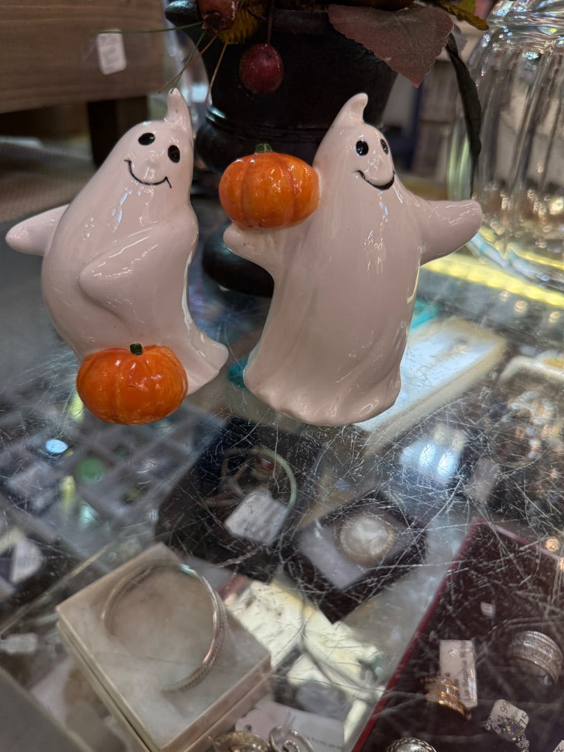Halloween Ghost salt & Pepper
