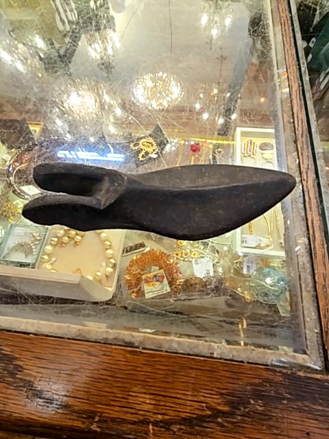 Cast Iron Shoe Form