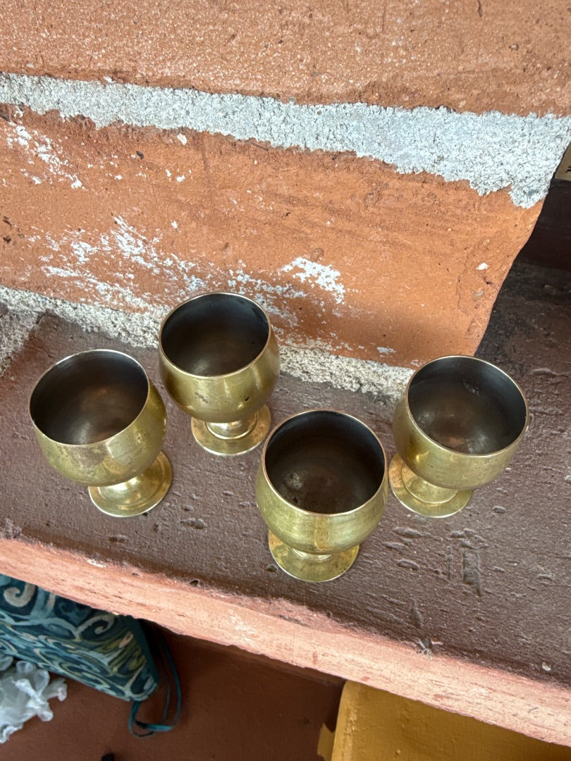 Vintage Brass wine goblet (4)
