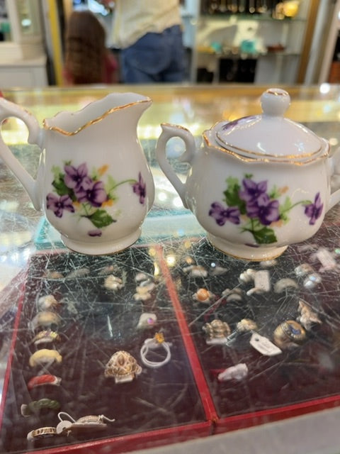 Cr & sugar purple flower