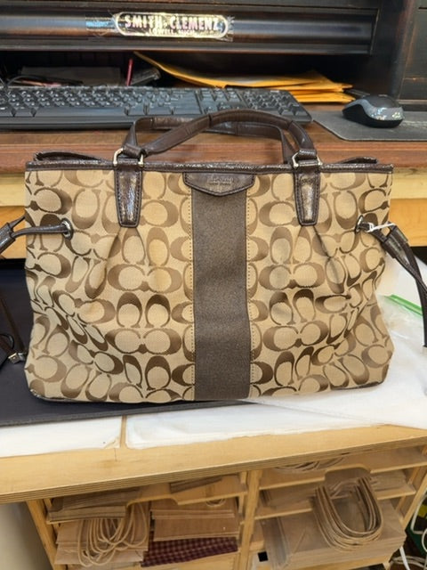Coach signature purse