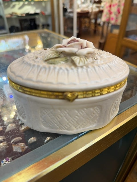 Trinket box