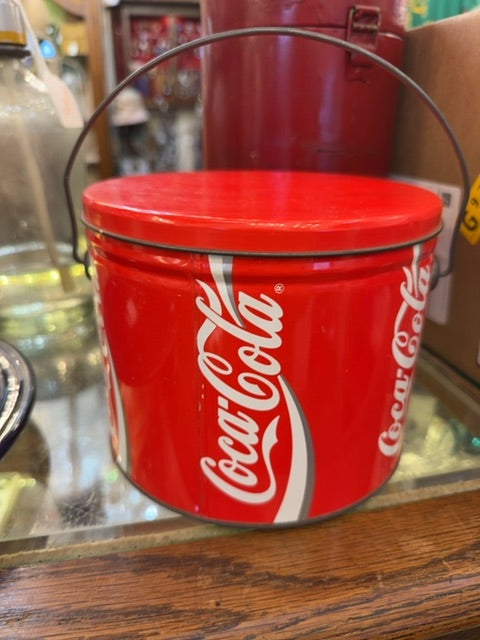 Coca Cola tin