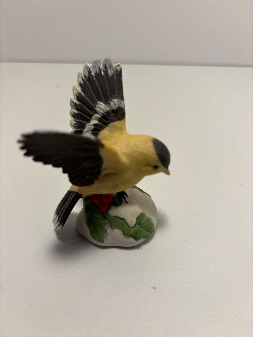 Homco Porcelain Goldfinch on Holly
