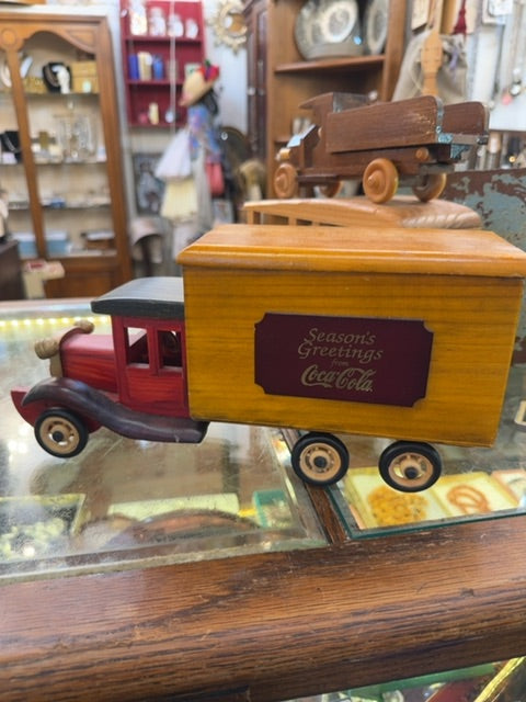 Wood coke cola truck