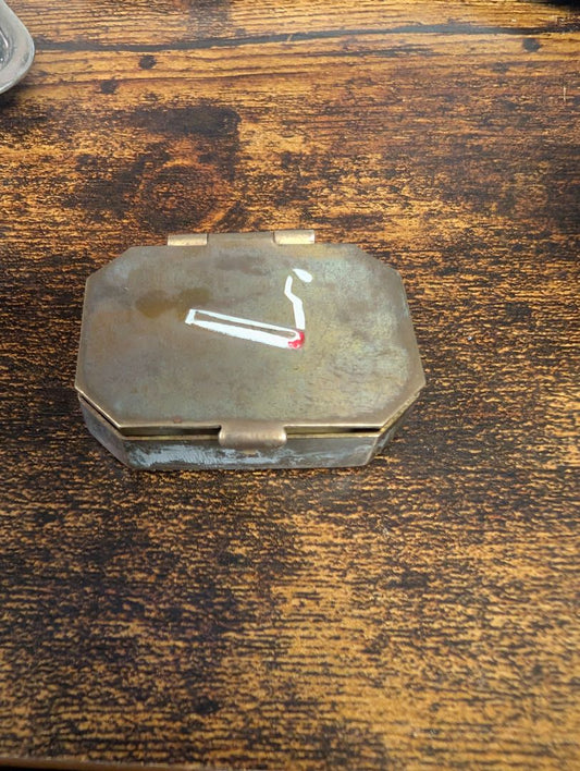 Trinket ashtray with lid