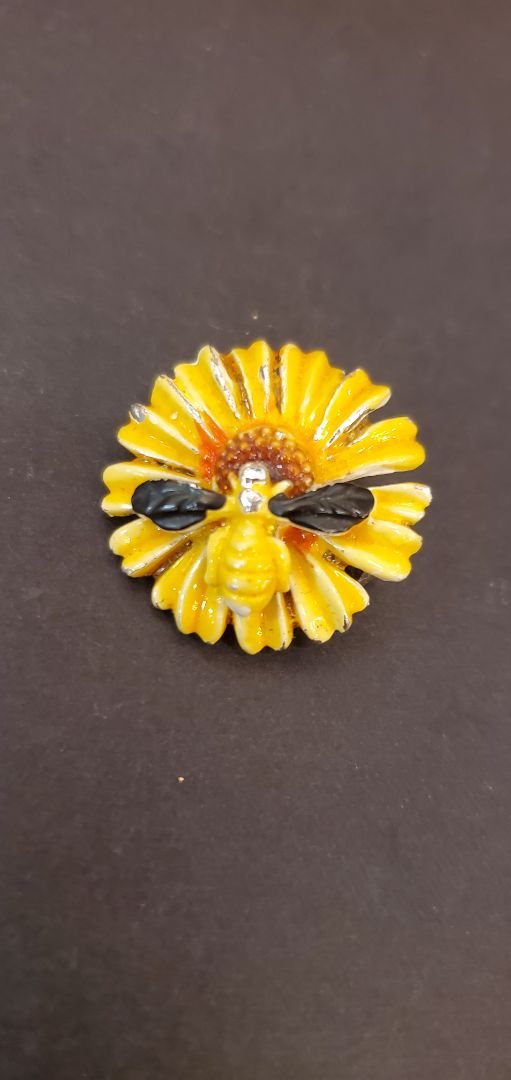 Fun Sunflower Bumblebee Brooch