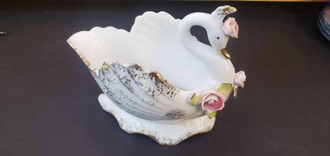 Ceramic Swan Trinket Dish