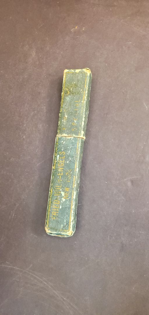Straight Razor in Box