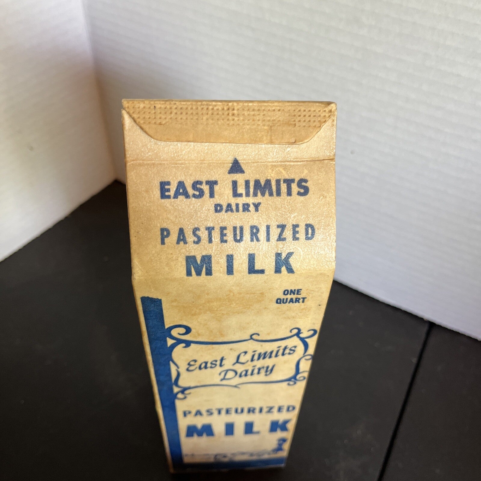 Vintage East Limits Dairy One Quart Waxed Milk Carton Unused