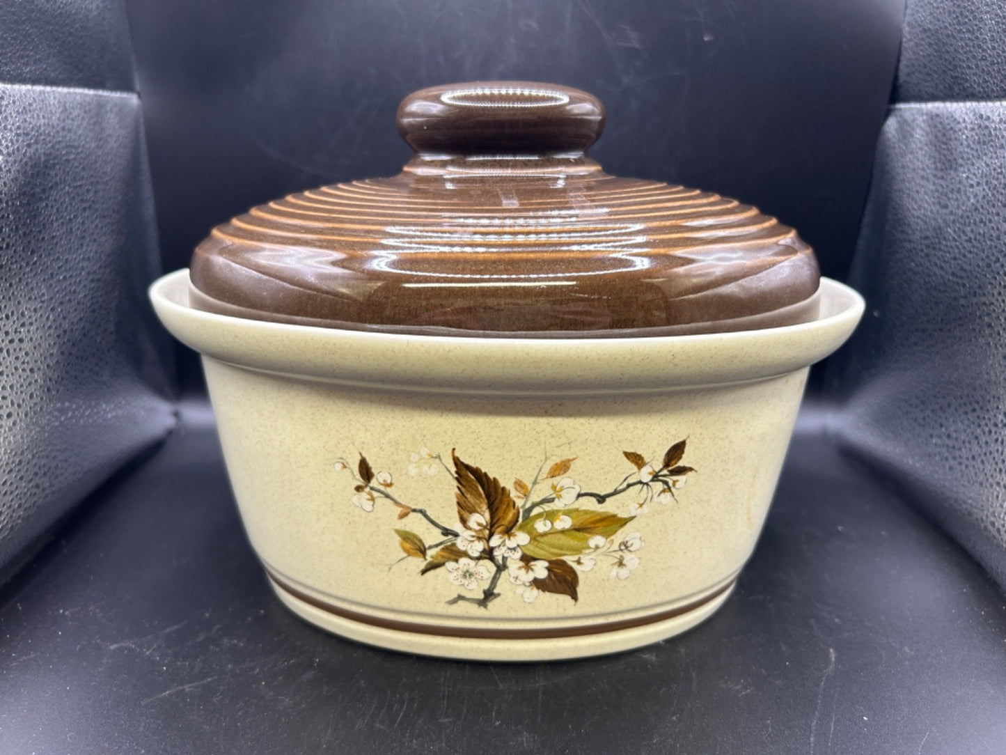 Royal Doulton WILD CHERRY Casserole Dish & Lid Made in England Lambethware 1979