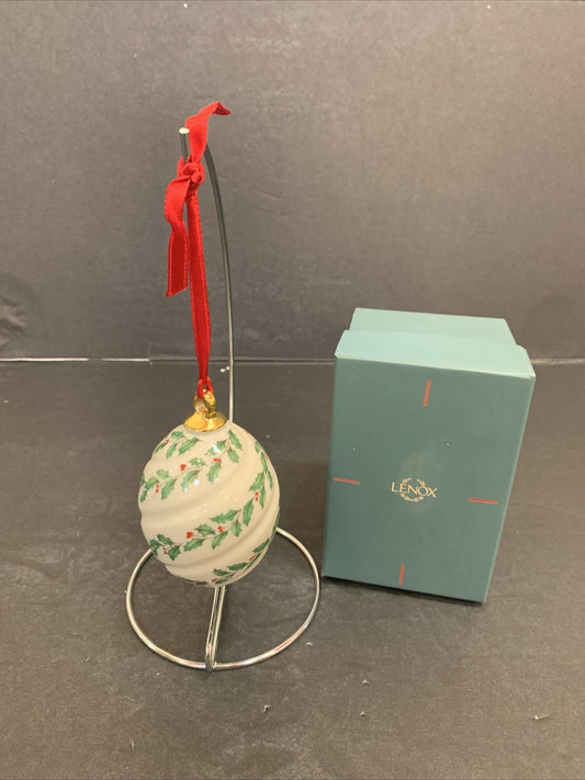 Vintage 1992 Spiral Mistletoe Hanging Ornament
