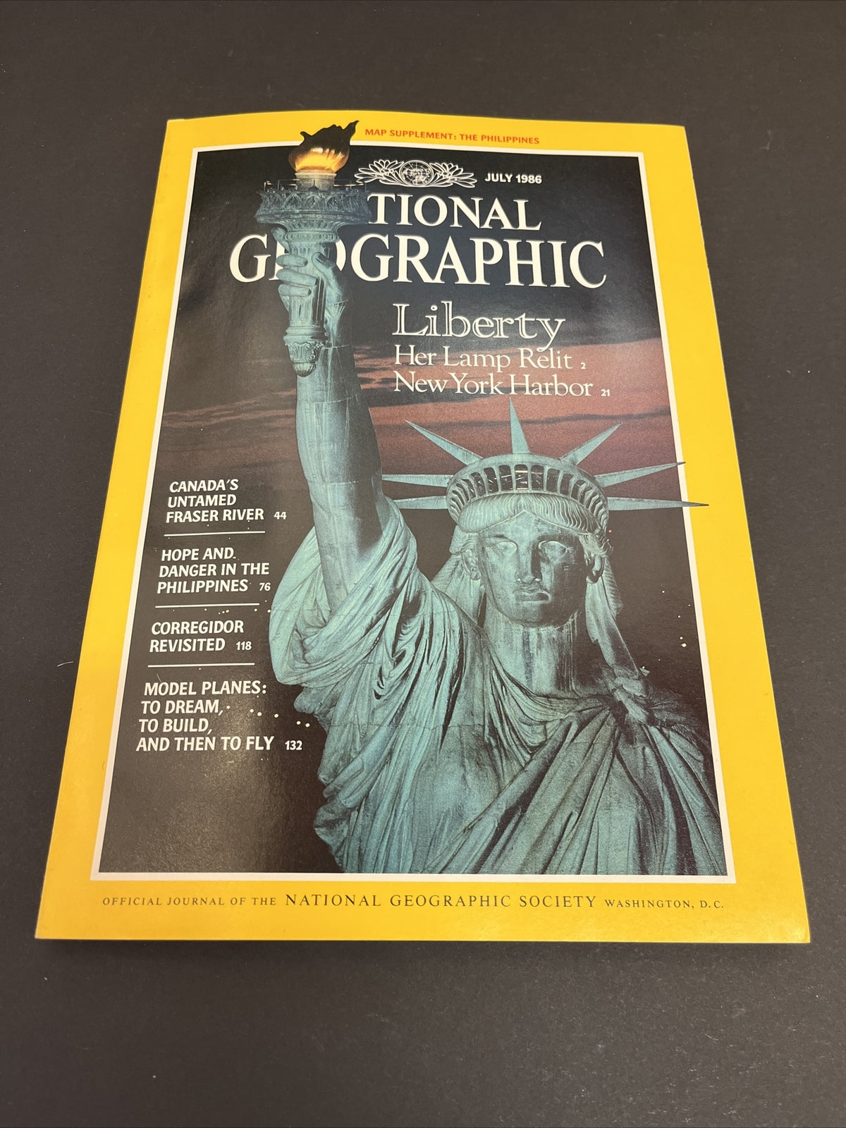 July 1986 National Geographic Liberty Her Lamp Relit & New York Harbor