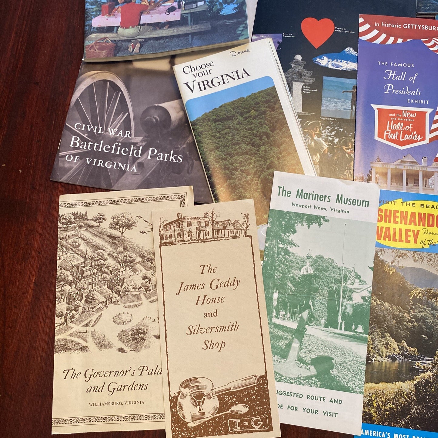 Lot Tourist Tourism Brochures Guides Williamsburg VA Virginia Smokey mountains