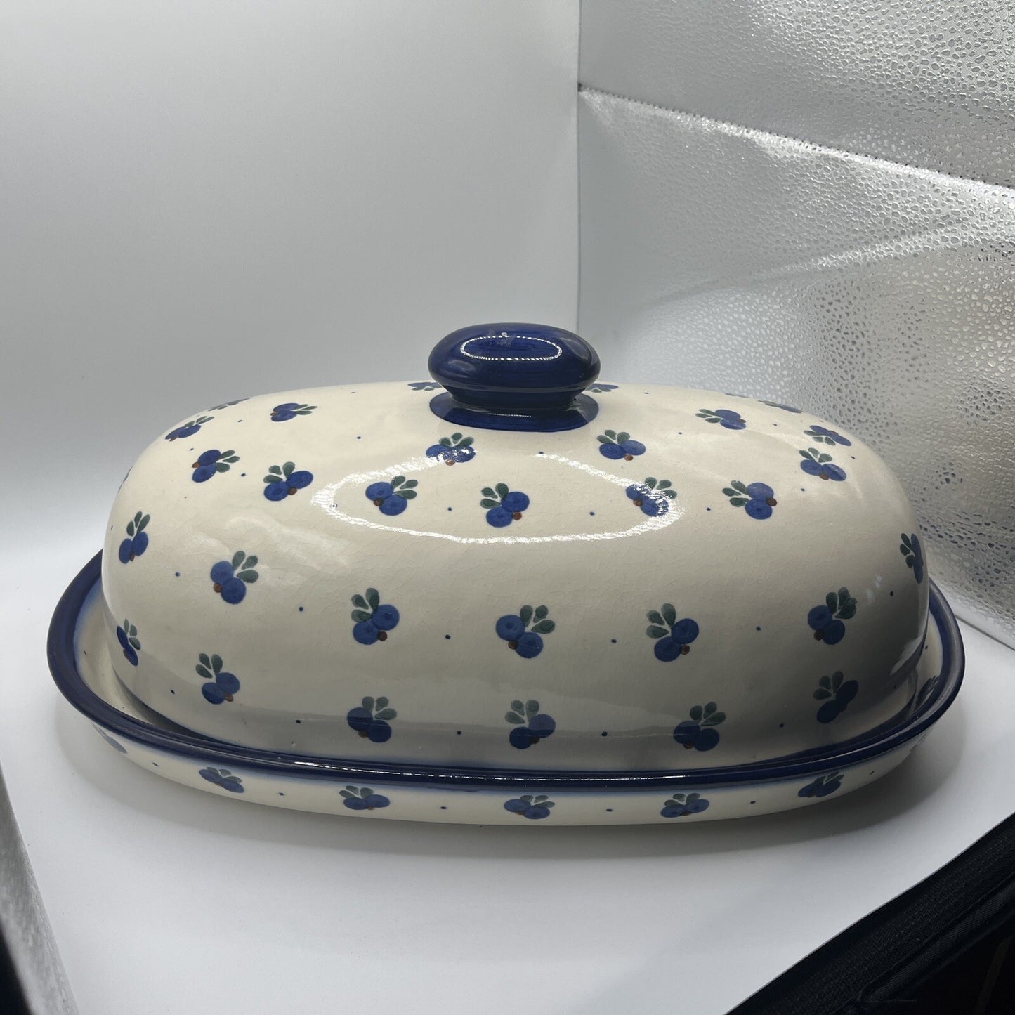 POLISH POTTERY covered Bread BOLESLAWIEC 14.5” X 8.75” Bottom  Lid 13” X  7.5”