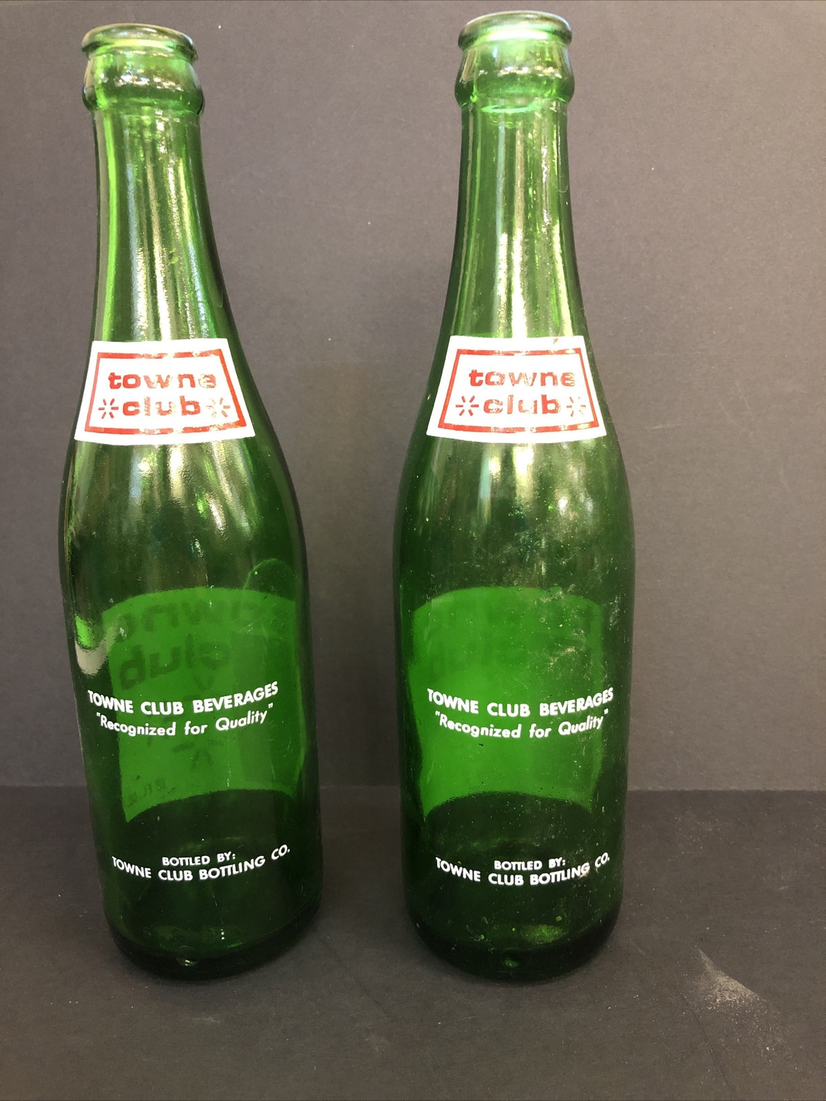 Vintage Towne Club Beverages GREEN Glass Bottle 12oz Soda Pop Lot of 2