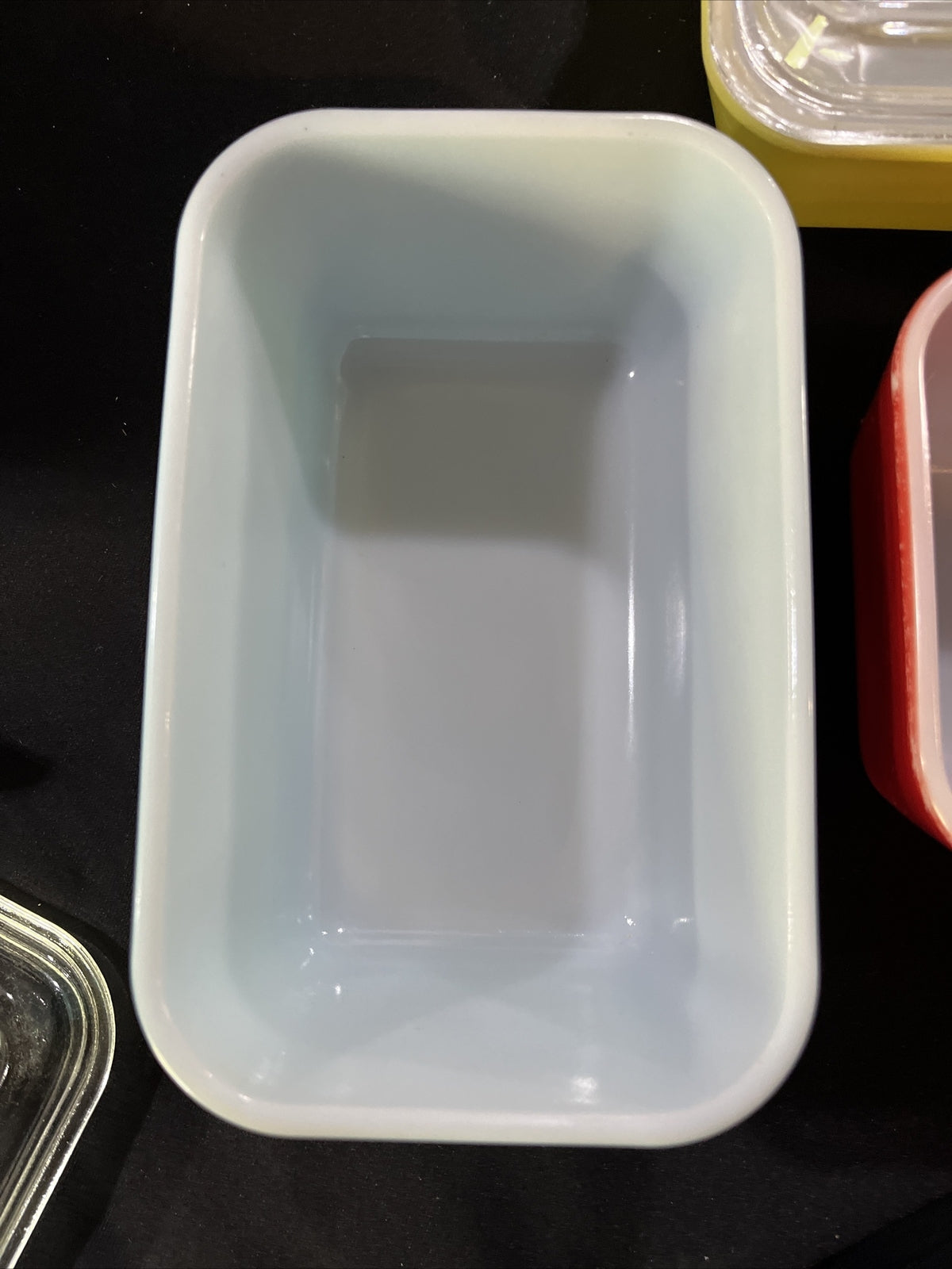 PYREX PRIMARY COLOR REFRIGERATOR SET (B057)