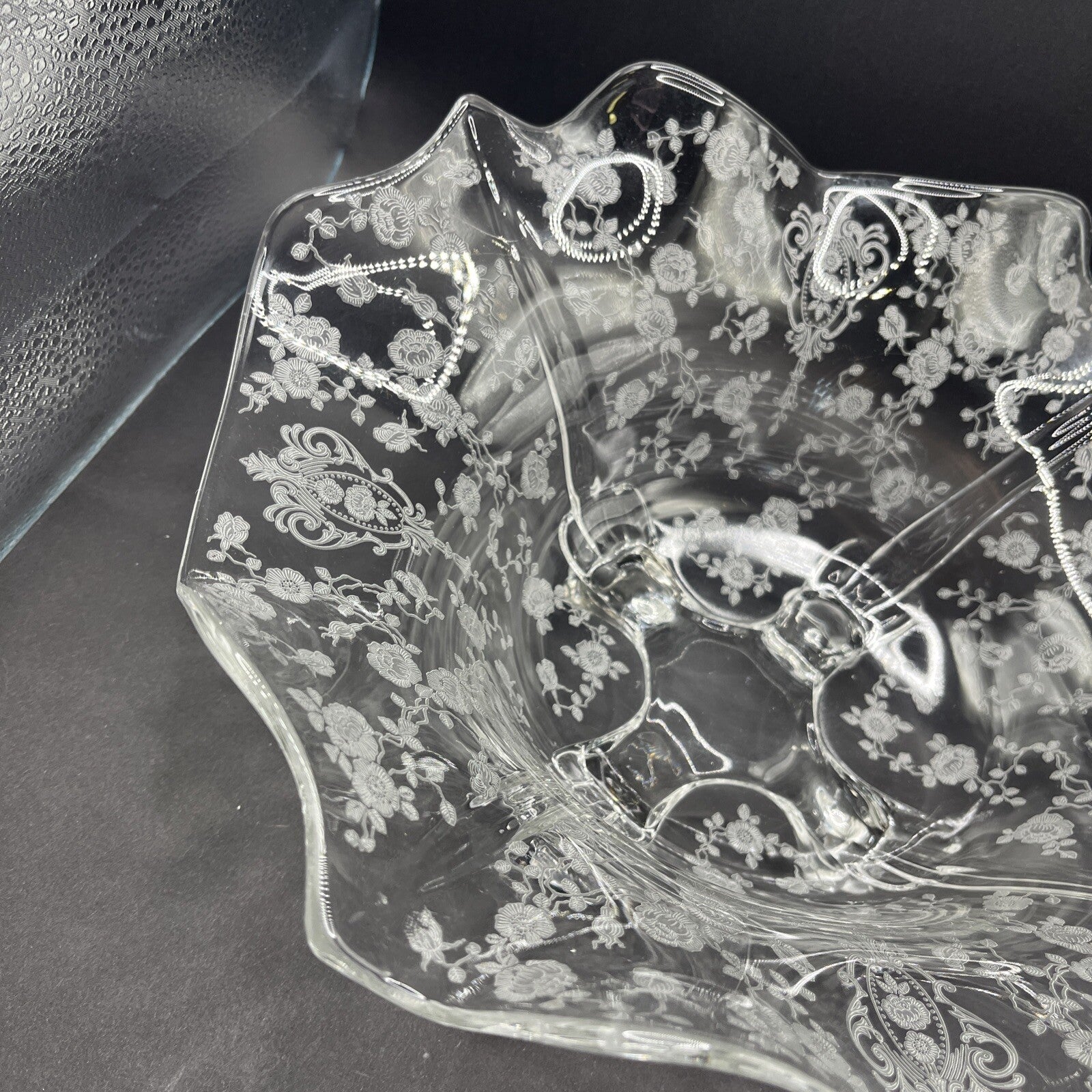 ROSEPOINT 12" FOOTED CENTERPIECE SERVING BOWL Cambridge Glass Co VTG