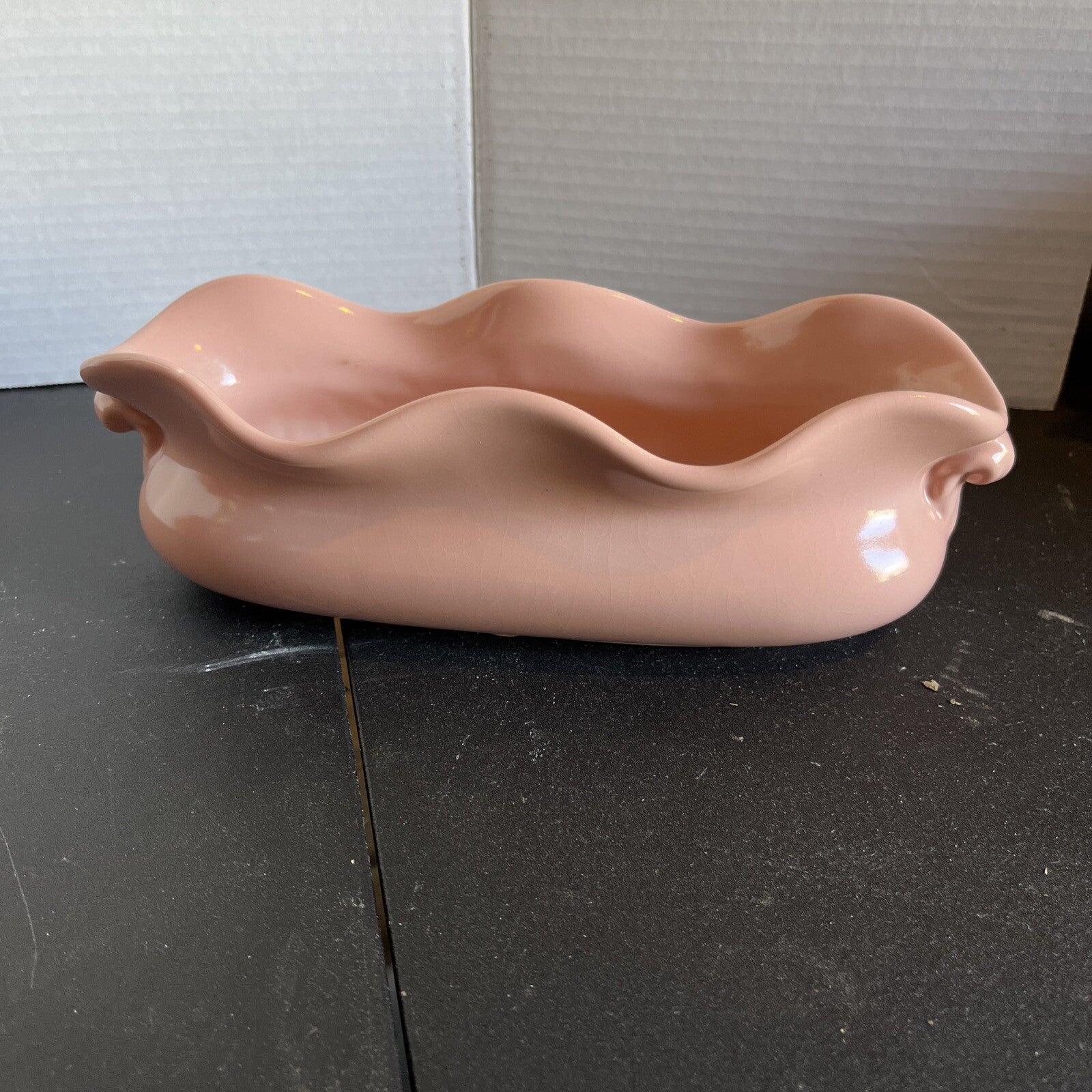 Abingdon USA Pottery Console Bowl with Scalloped Edge #570