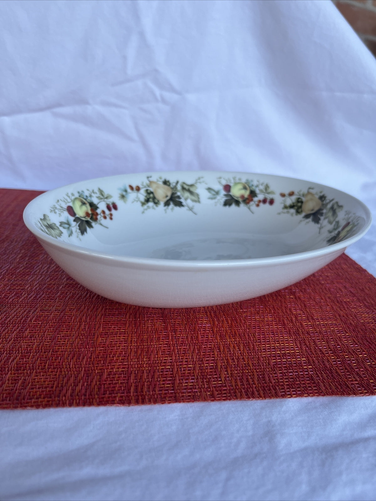 Royal Doulton MIRAMONT  9” X 7” Oval Serving Bowl TC1022 LIGHT USE.