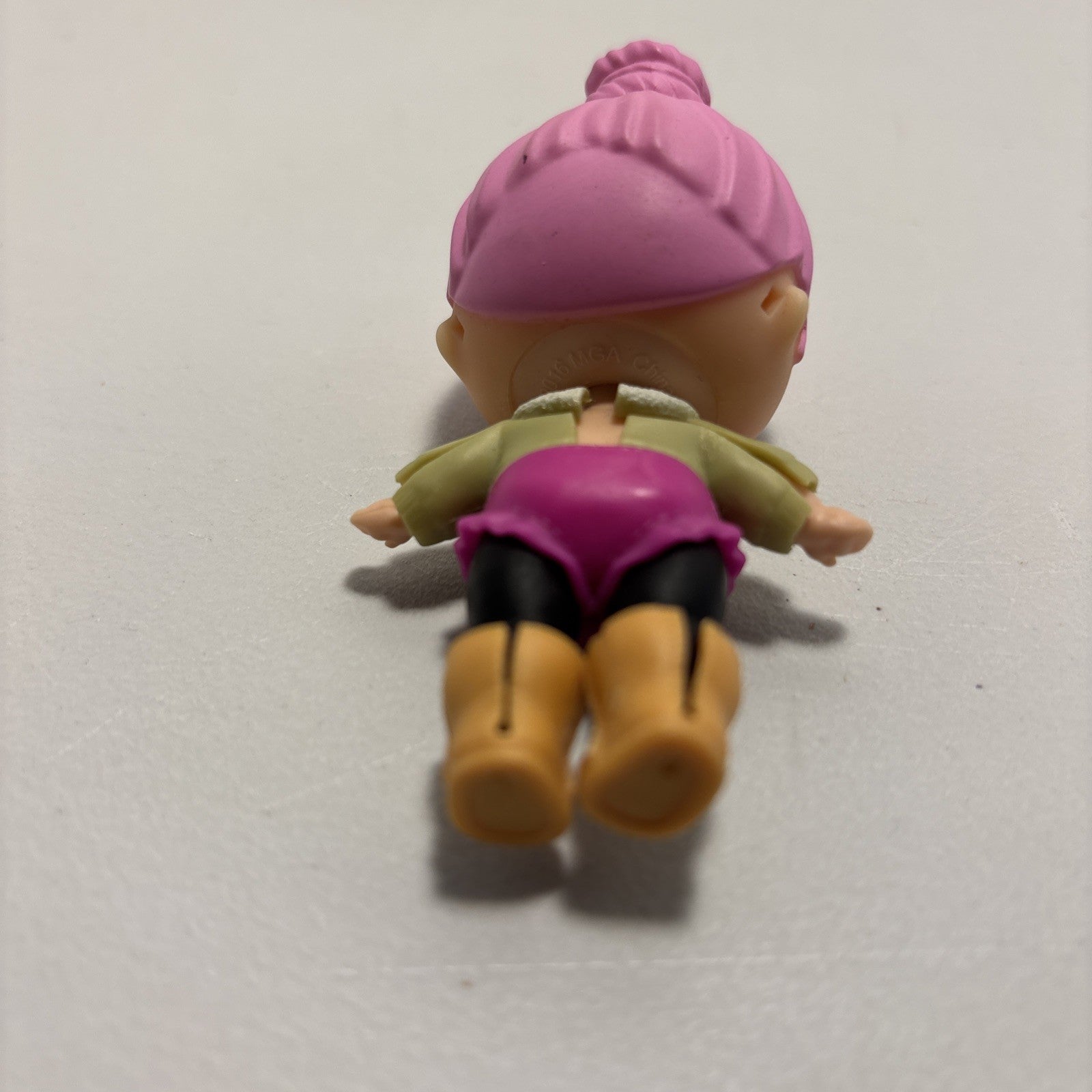 LOL Surprise Doll - Cozy Babe Winter Chill Series Pink Hair & Shorts Tan Boots