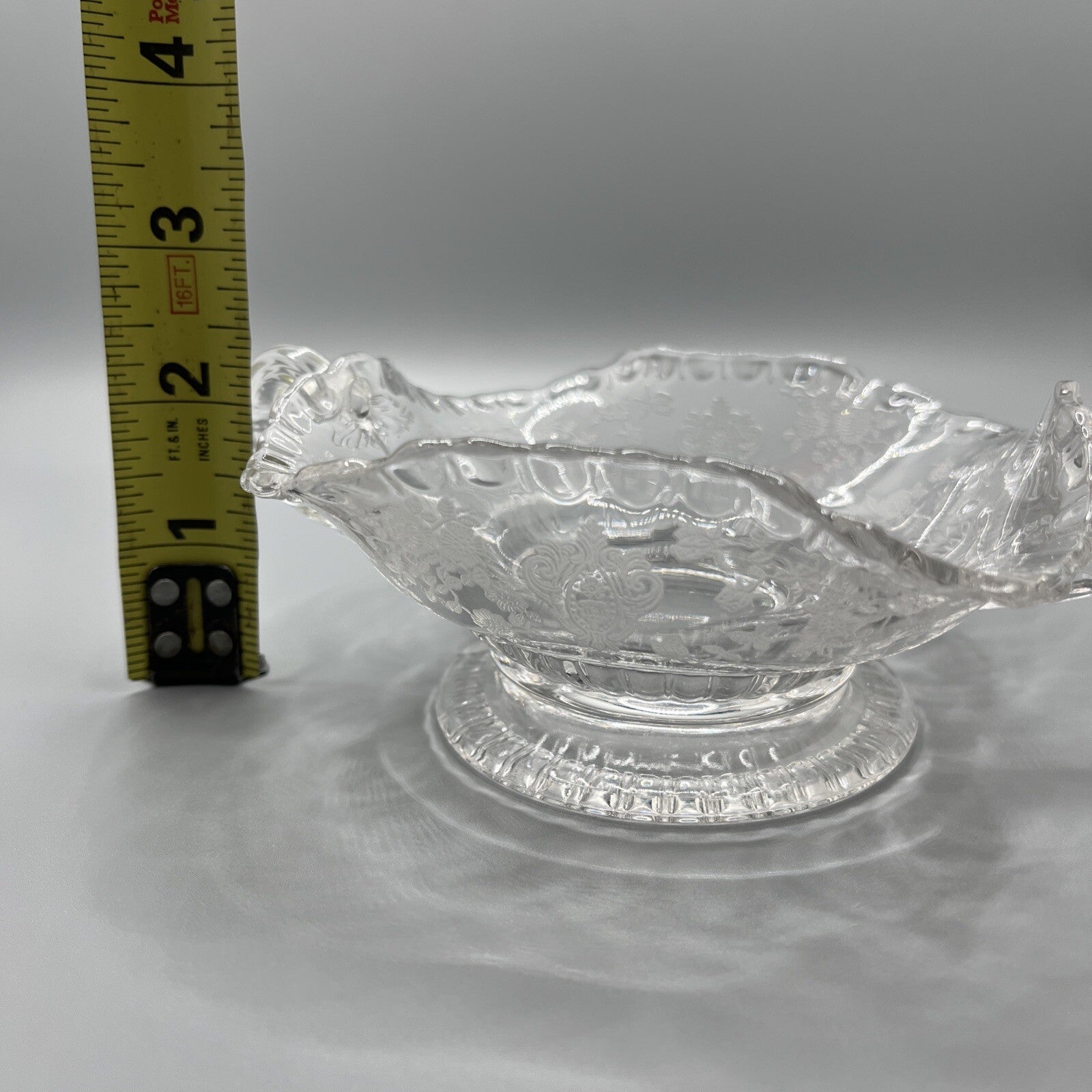 VINTAGE CAMBRIDGE GLASS ROSE POINT ETCH CANDY DISH ELEGANT