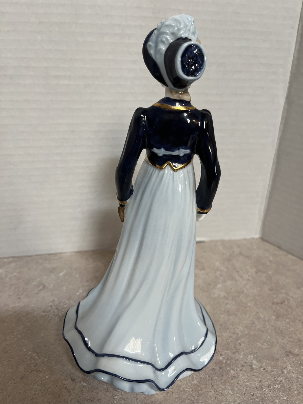 Coalport Bone China Limited Edition "Anne" Past Times Figurine #784