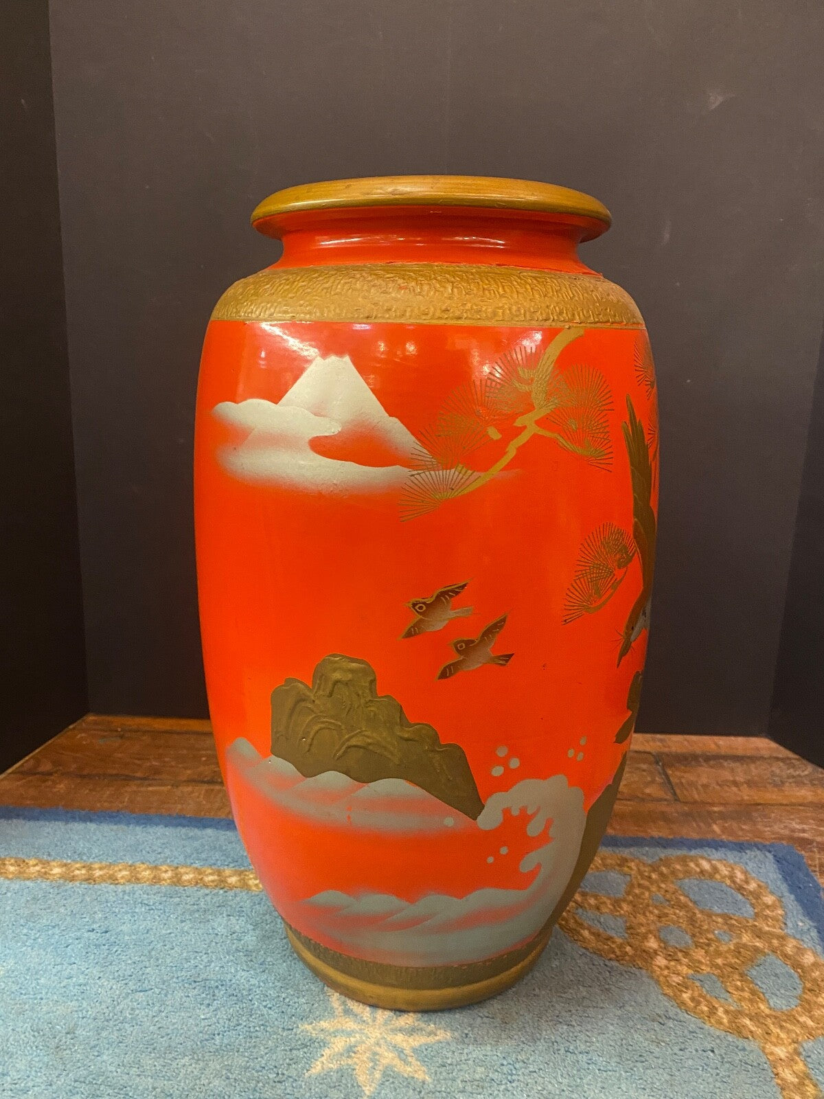NORLEANS JAPAN 1920 Chinoiserie Cinnabar Style Mother of Pearl Color Orange Vase