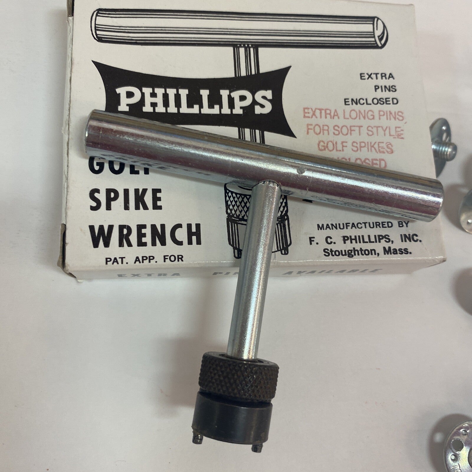 VINTAGE PHILLIPS GOLF SHOES SPIKE WRENCH  22 EXTRA PINS! ORIGINAL BOX 