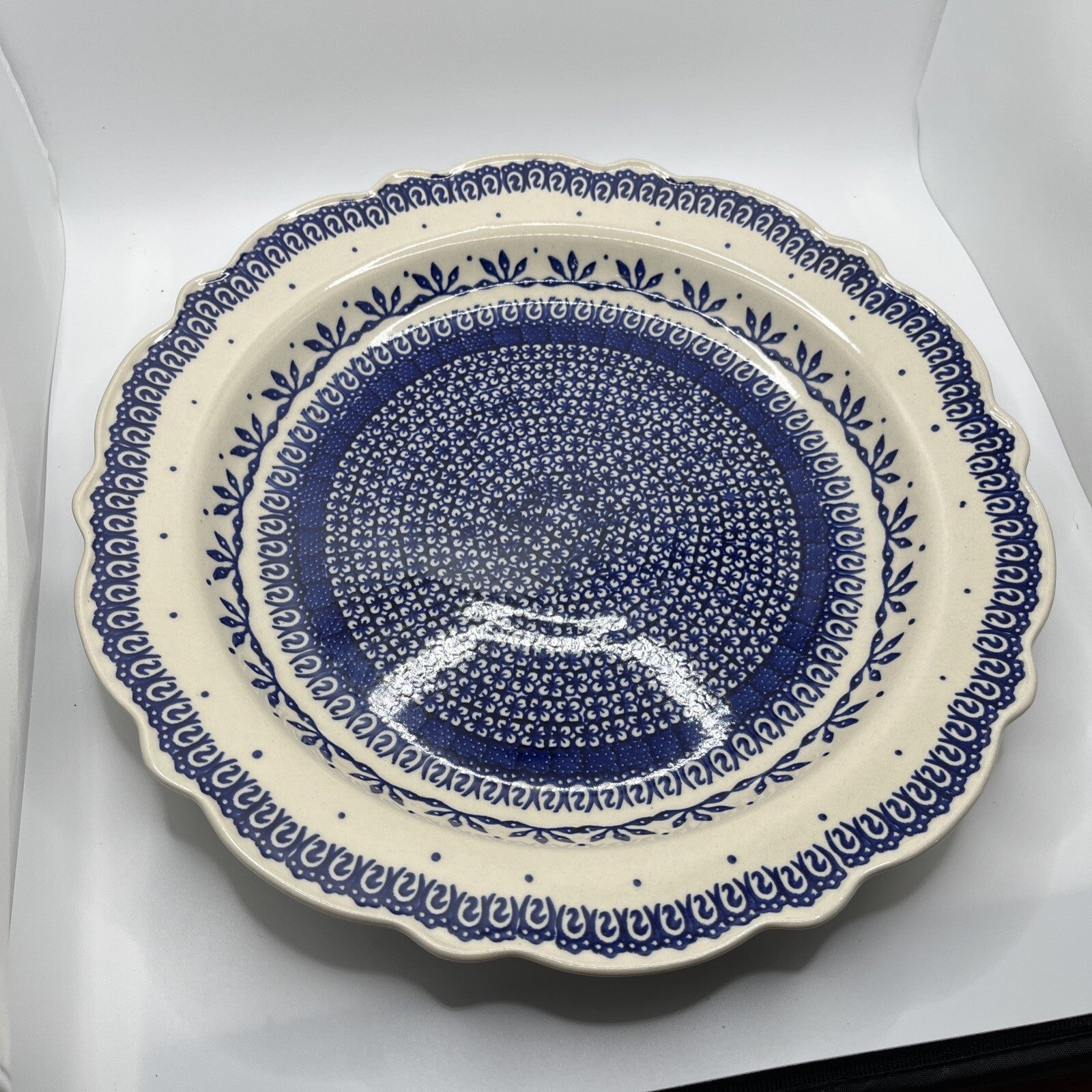 Boleslawiec Polish Pottery 13" Large Serving Dish Scalloped Round  Flowers