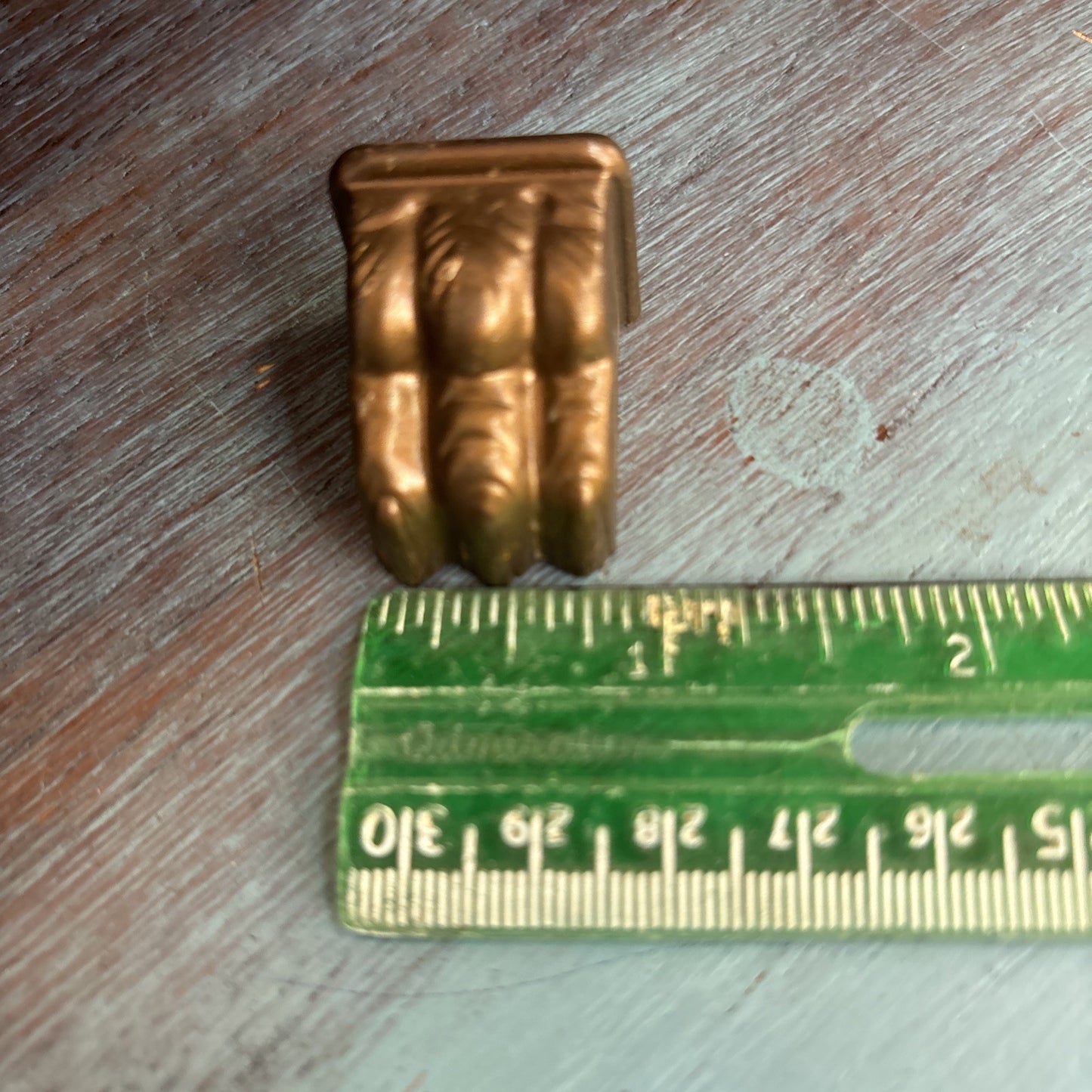 LOT OF 4 SMALL ANTIQUE BRASS 3-TOED CLAW FOOT SALVAGE