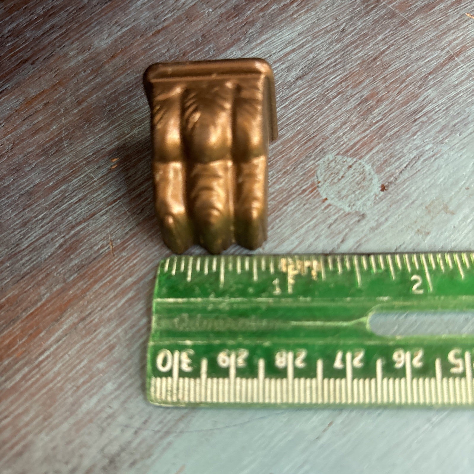 LOT OF 4 SMALL ANTIQUE BRASS 3-TOED CLAW FOOT SALVAGE