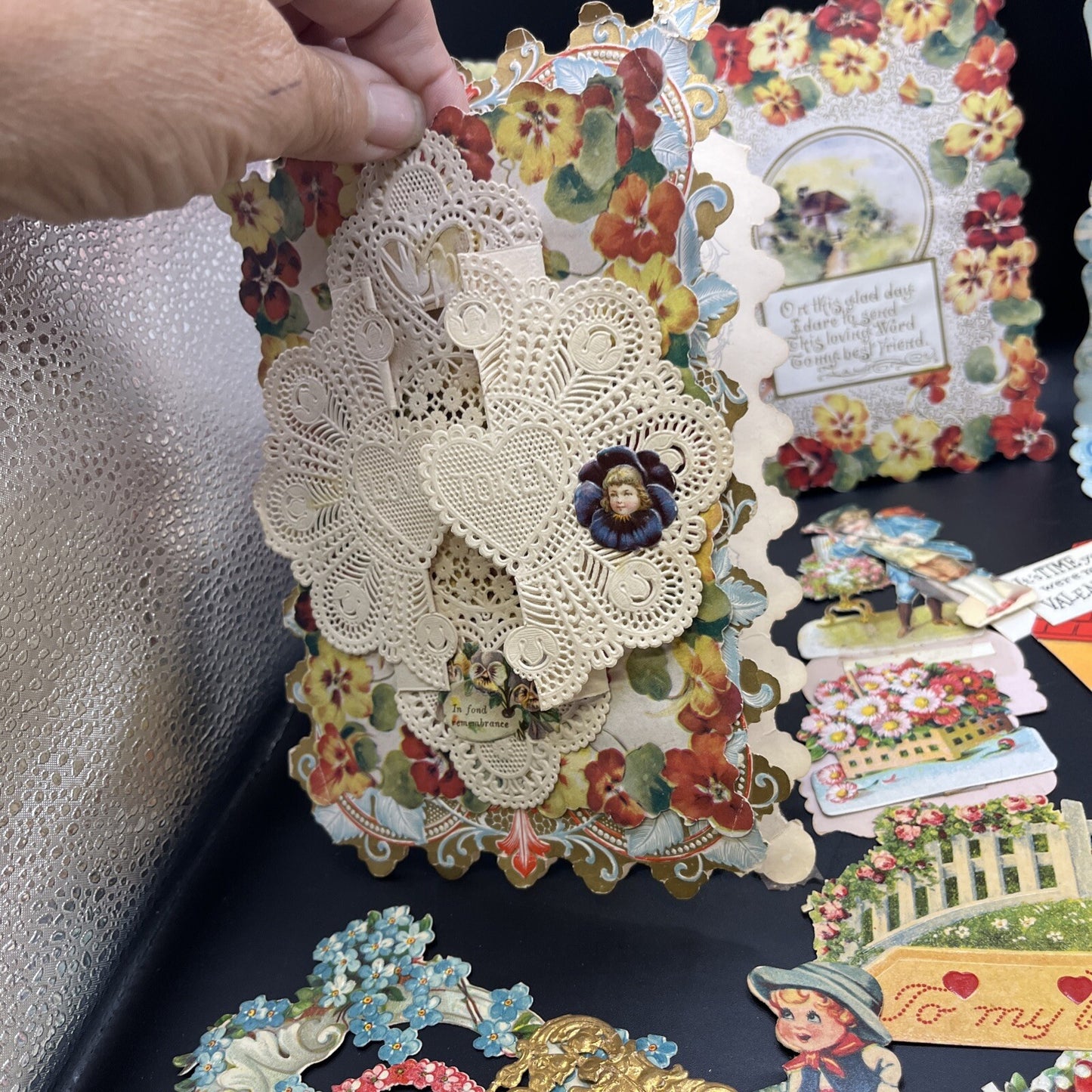 LOT OF 5 VINTAGE LG VALENTINE & 10 SMALL CARDS.