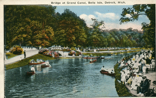 Bridge at Grand Canal Belle Isle Detroit  MI Michigan Postcard