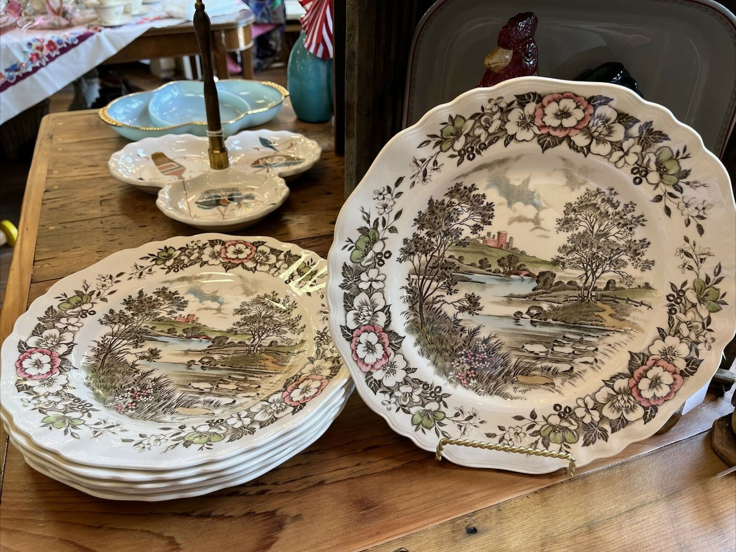 Beautiful 10” English Straffordahire Dinner Plates (6)