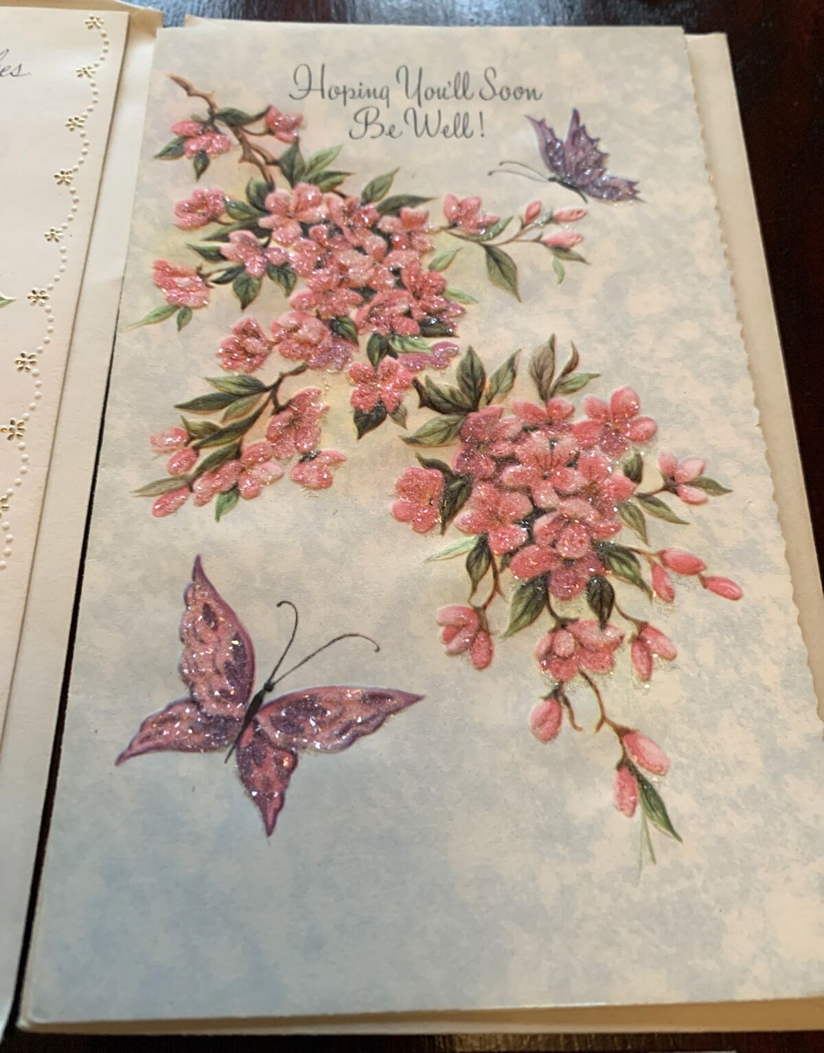 Lot of 20 Vintage Glitter and Golt-Trimmed Greeting Cards