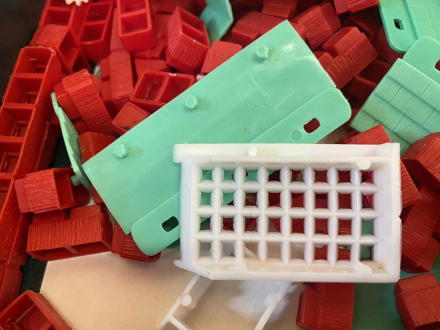 American Plastic BUILDING BLOCKS Vintage Roof Windows Doors Red White cars LOT