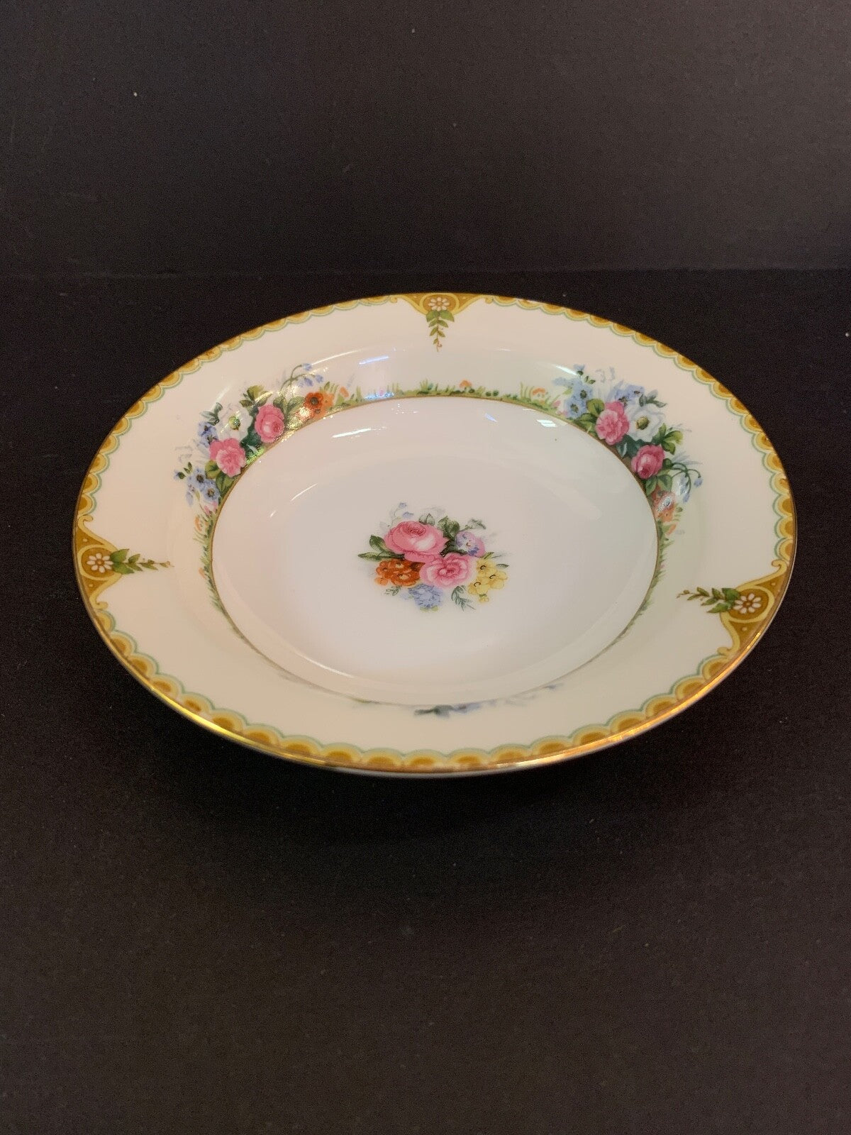 Vivienne Made in Japan Vintage Floral and Gold Pattern Fruit Bowl
